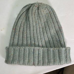 Blue urban outfitters beanie